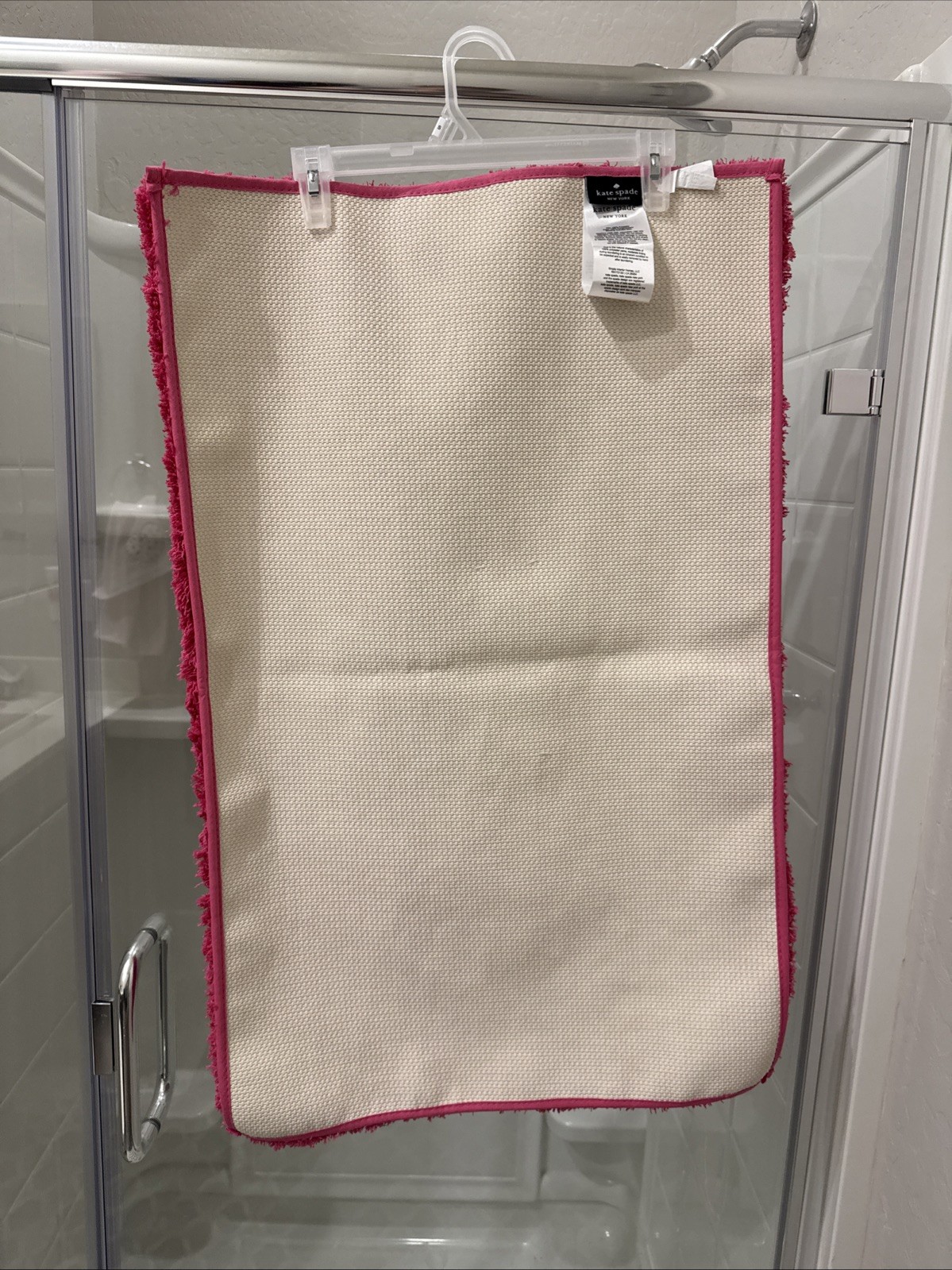 kate spade new york Hot Pink Bath Rug Soft & Absorbent 100% Polyester 20 x 32 in