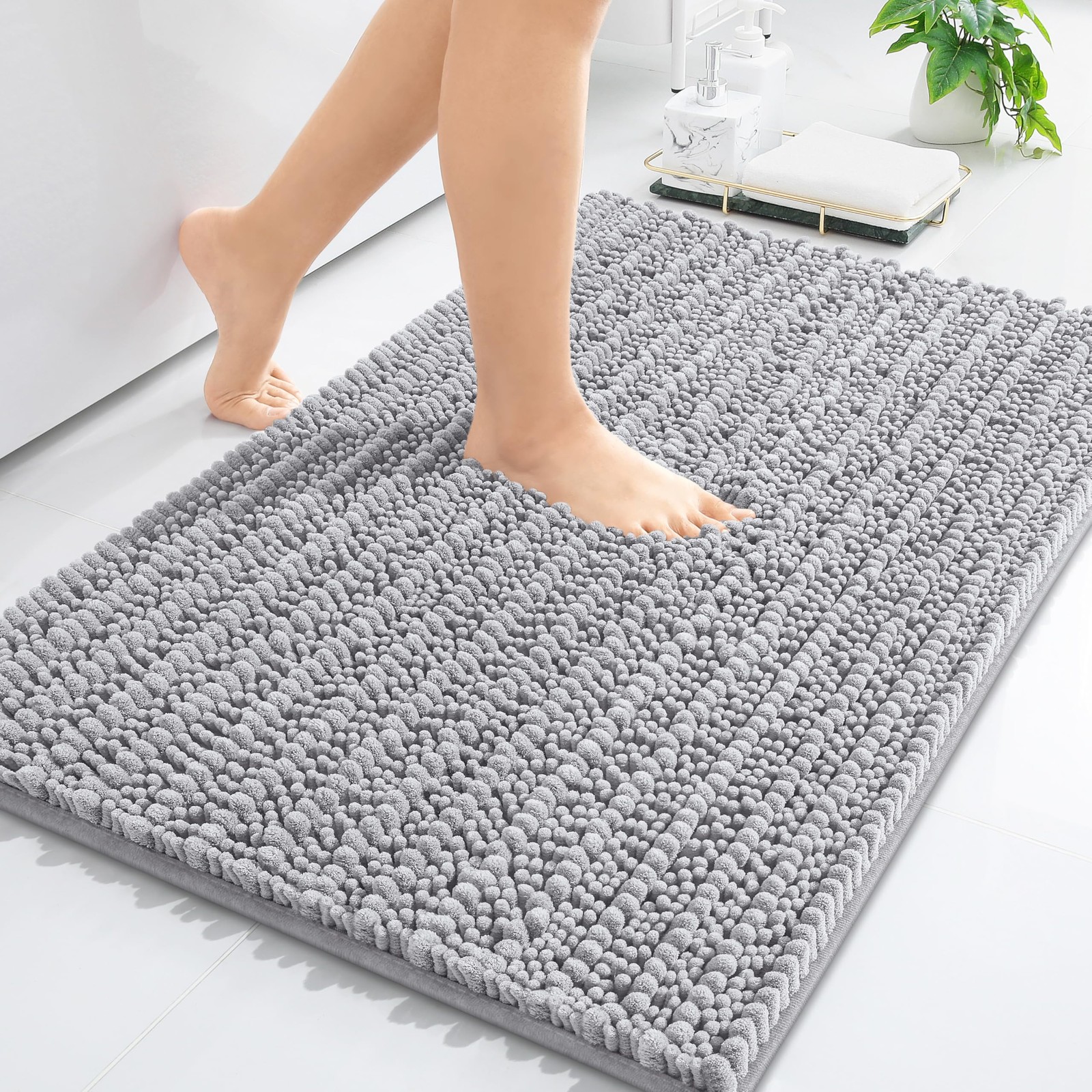 Plush Shower Rug, Machine Washable Chenille Mat, Non Slip, Light Grey